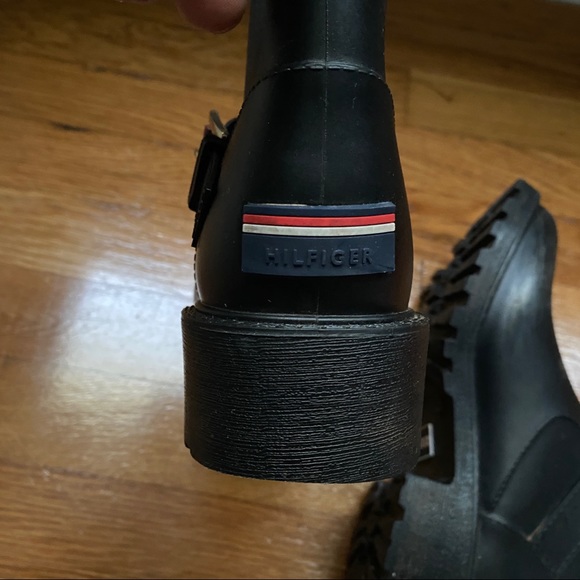 Women’s Black Tommy Hilfiger Boots - Picture 7 of 10